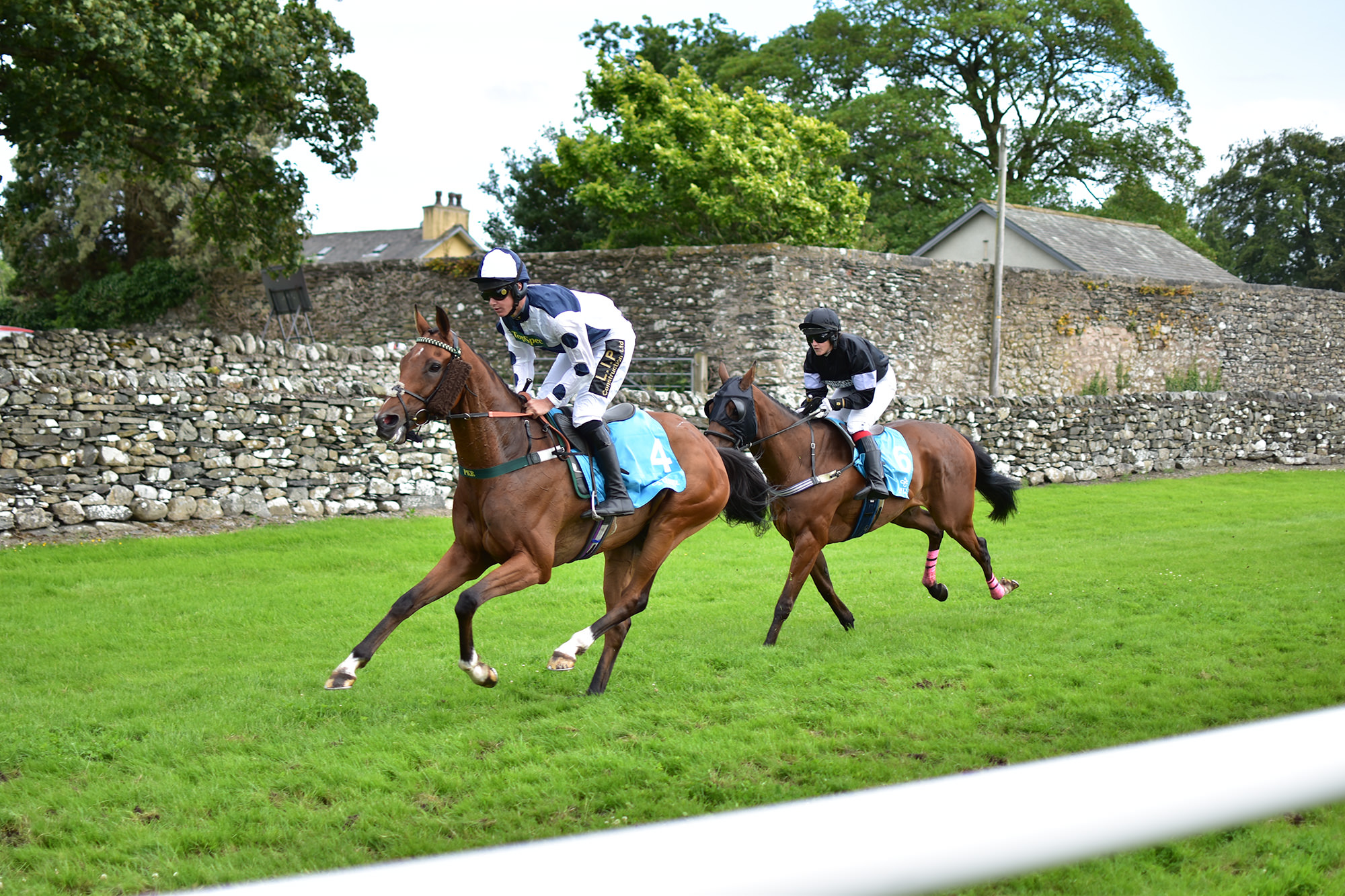 Cartmel Races